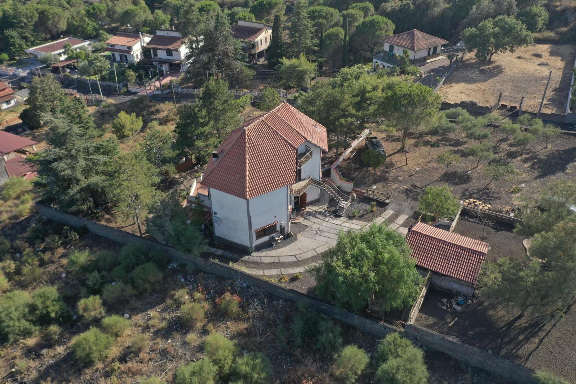 Villa Joele Nicolosi Exterior photo